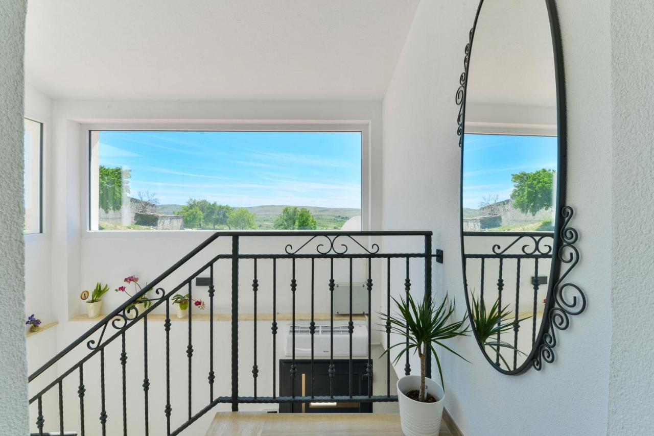 Modern Rustic Villa Kate Benkovac Exteriér fotografie