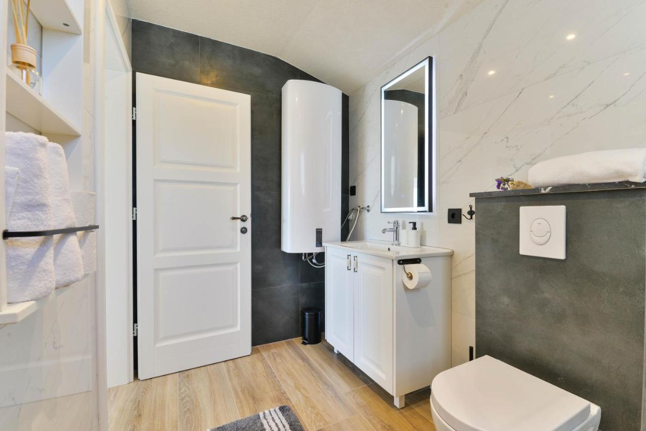 Modern Rustic Villa Kate Benkovac Exteriér fotografie